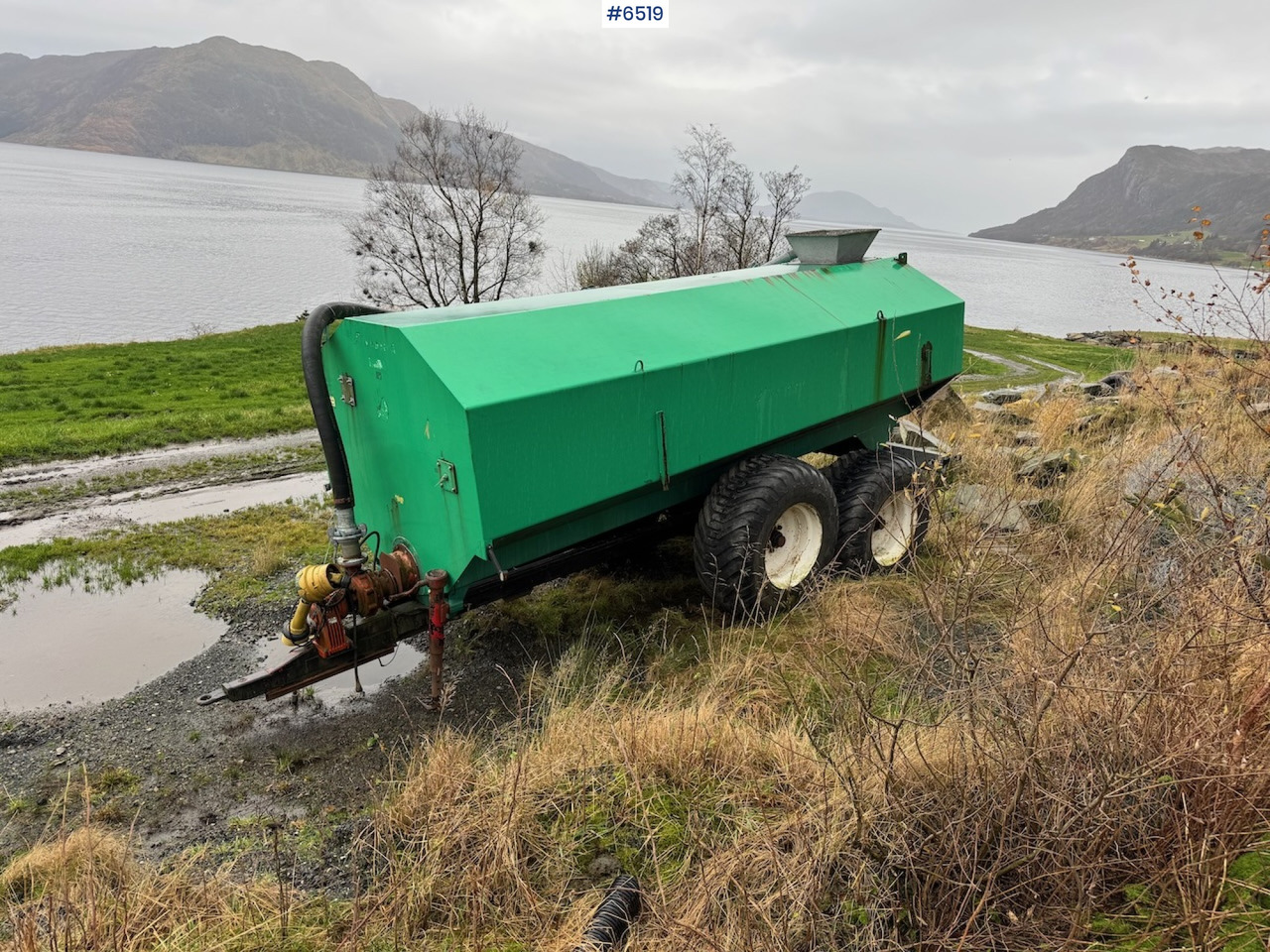 1997 Moi Guffen 15,000 liters w/ cannon. - Carrobotte: foto 2 1997 Moi Guffen 15,000 liters w/ cannon. - Carrobotte: foto 2