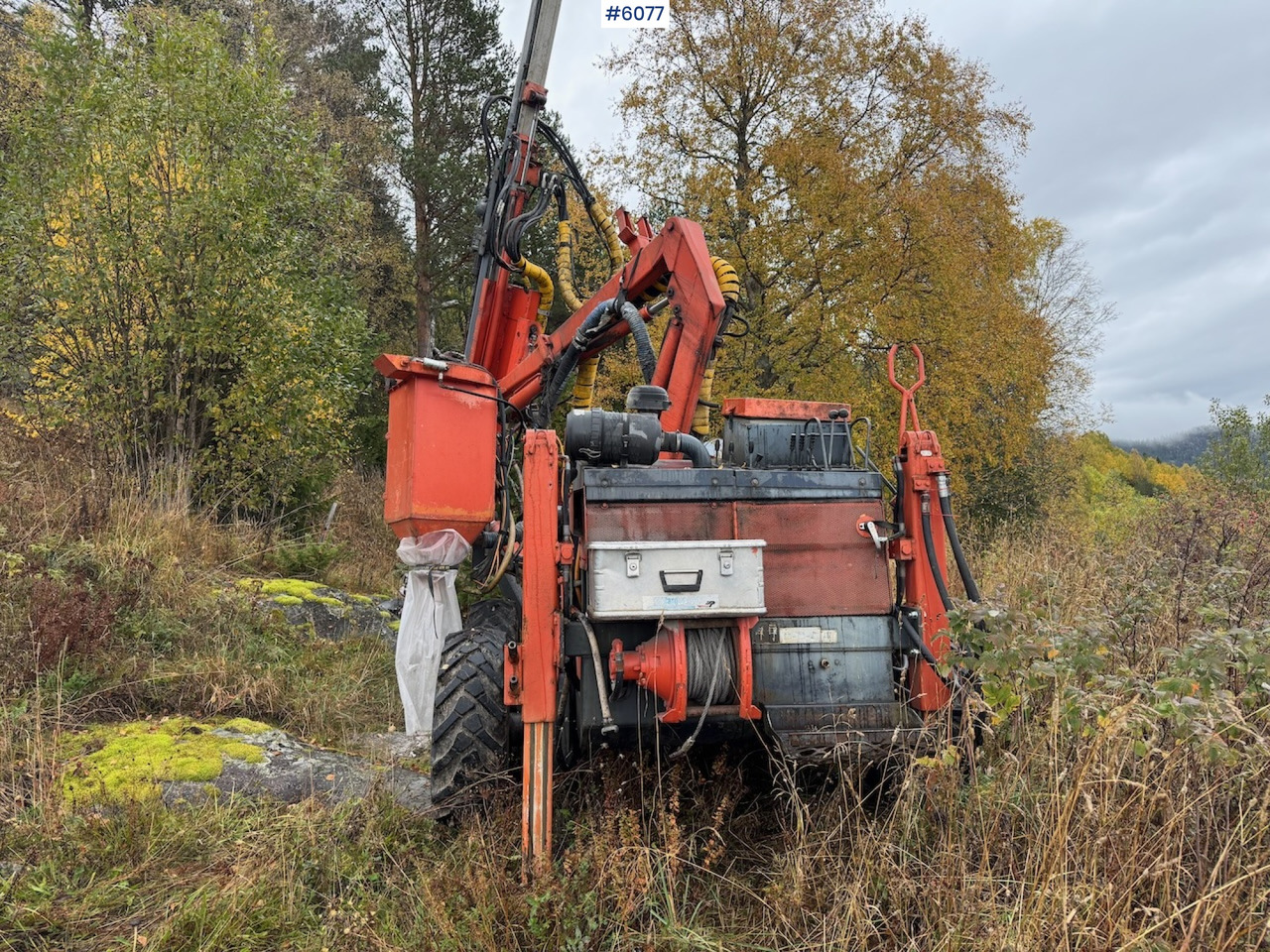 Perforatrice 1997 Tamrock Commando 300: foto 11 Perforatrice 1997 Tamrock Commando 300: foto 11