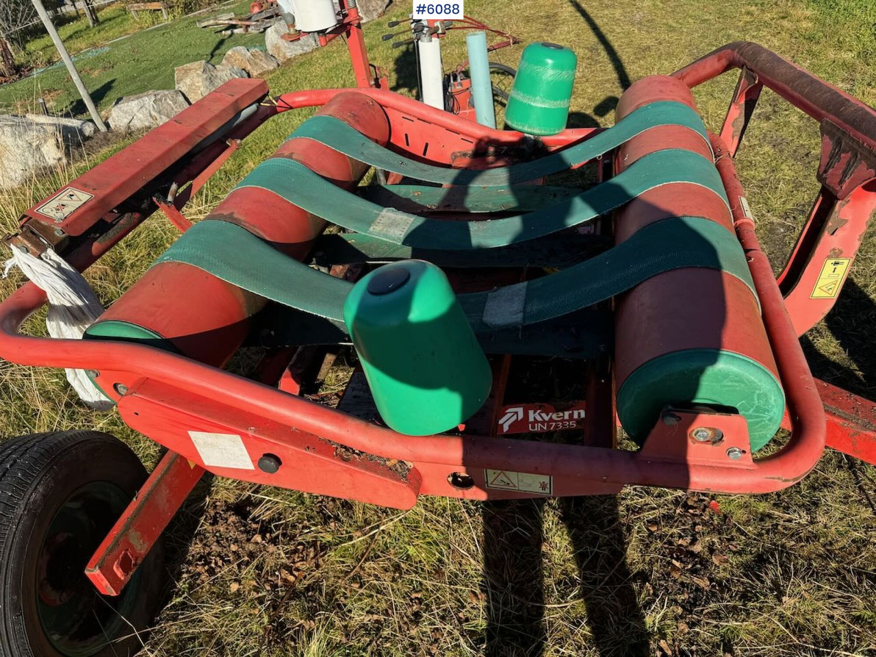 1998 Kverneland 7335 Round bale wrapper - Macchina da fienagione: foto 4 1998 Kverneland 7335 Round bale wrapper - Macchina da fienagione: foto 4
