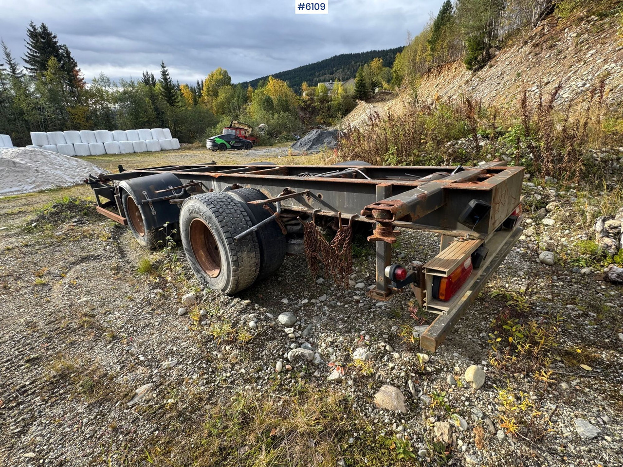 2002 Istrail container trailer. Repair object. - Rimorchio pianale ribassato: foto 5 2002 Istrail container trailer. Repair object. - Rimorchio pianale ribassato: foto 5