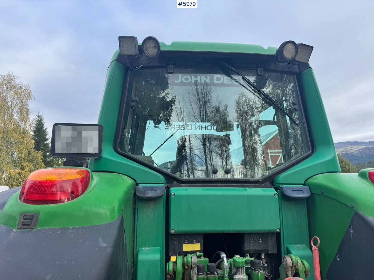 Trattore 2005 John Deere 6420 with Front Loader: foto 18