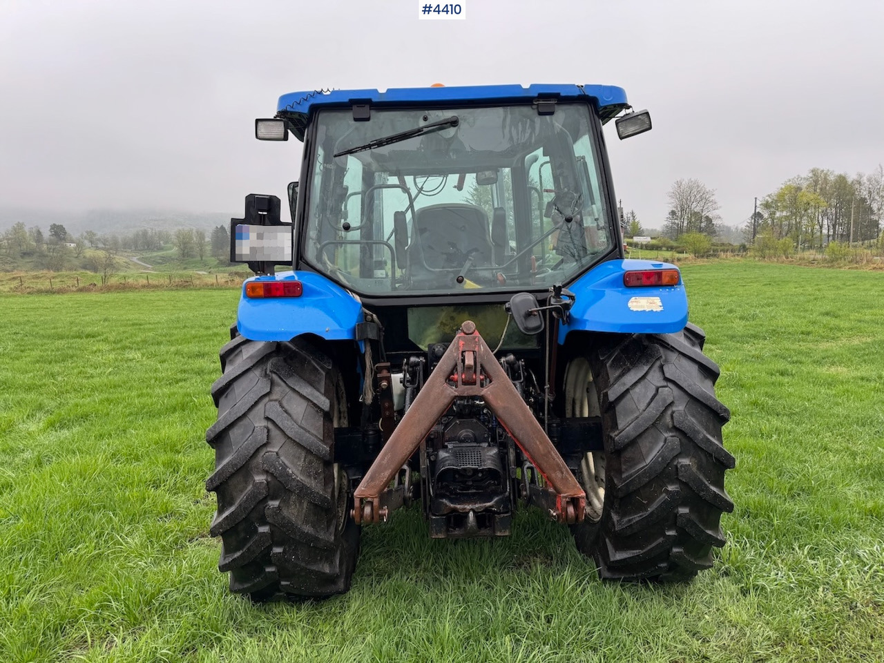 Trattore 2006 New Holland TL100 A w/Front Loader.: foto 16