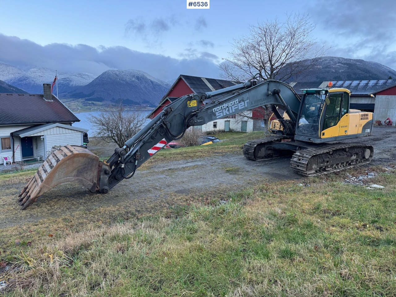 2007 Volvo EC 210 CL w/ excavator bucket and good chassis. - Escavatore: foto 5 2007 Volvo EC 210 CL w/ excavator bucket and good chassis. - Escavatore: foto 5