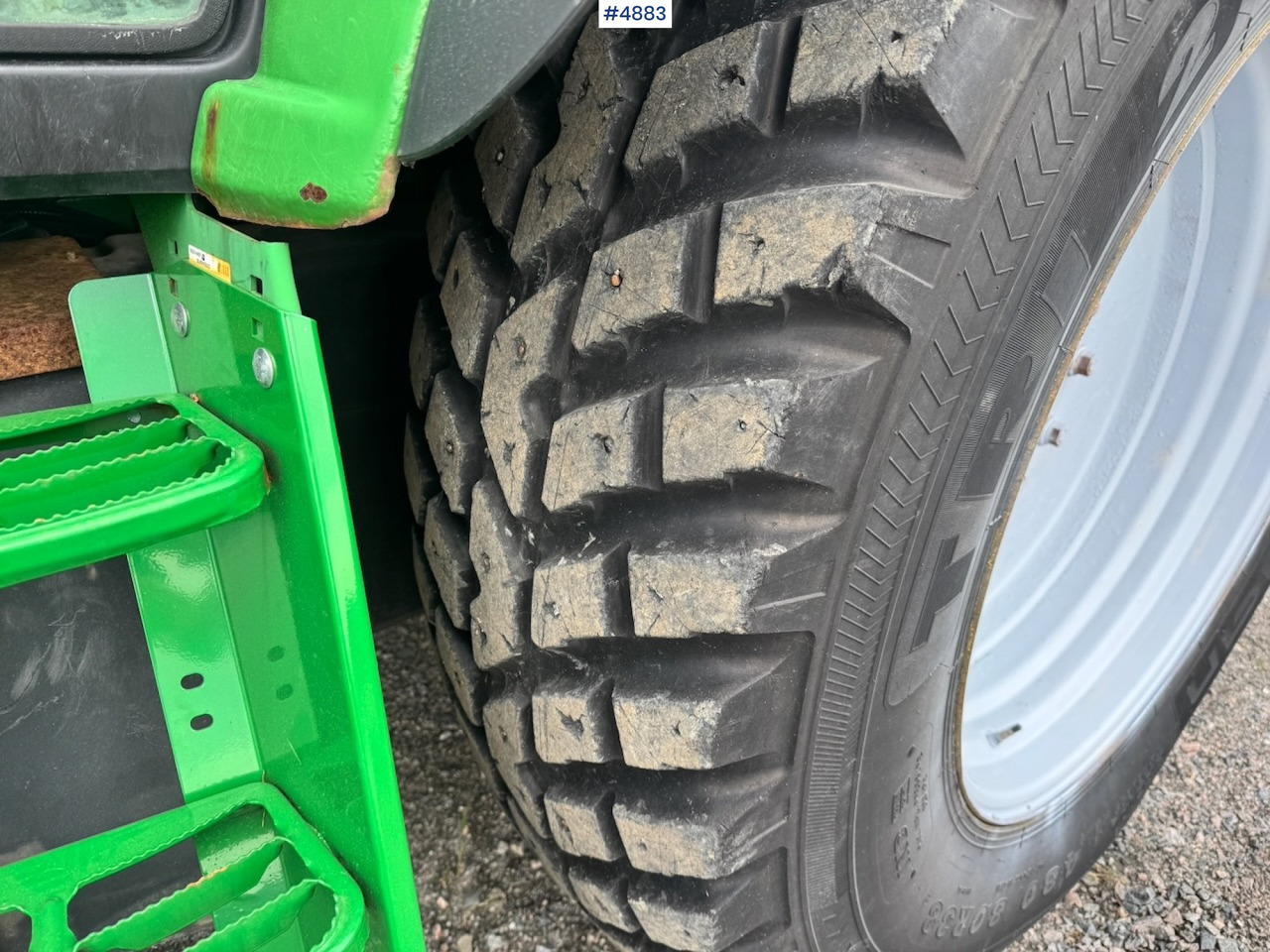 Leasing di  2010 John Deere 6430 w/ Front Hydraulics and Front PTO. 2910 hours! 2010 John Deere 6430 w/ Front Hydraulics and Front PTO. 2910 hours!: foto 12
