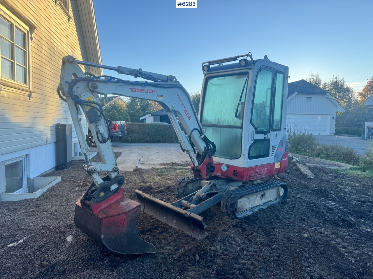2010 Takeuchi TB219 Mini Excavator with Rototilt and 2 buckets. - Escavatore: foto 1 2010 Takeuchi TB219 Mini Excavator with Rototilt and 2 buckets. - Escavatore: foto 1