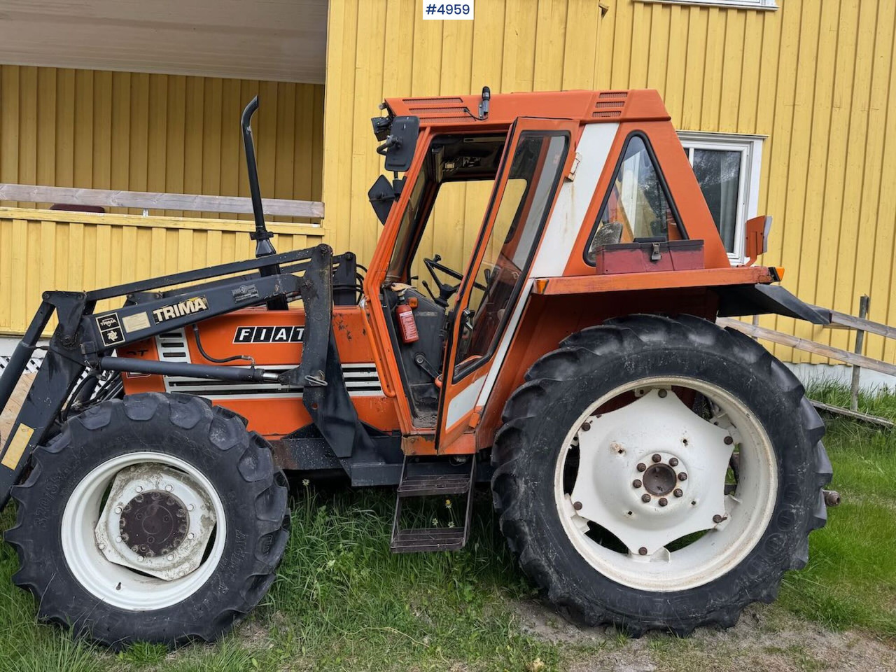 2012 New Holland T7.200 Auto Command w/plough disc - Trattore: foto 3 2012 New Holland T7.200 Auto Command w/plough disc - Trattore: foto 3