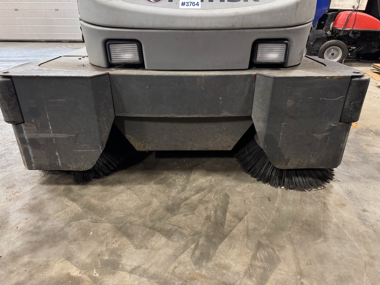 Spazzatrice industriale 2012 Nilfisk CR 1200 broom and sweeper: foto 14 Spazzatrice industriale 2012 Nilfisk CR 1200 broom and sweeper: foto 14