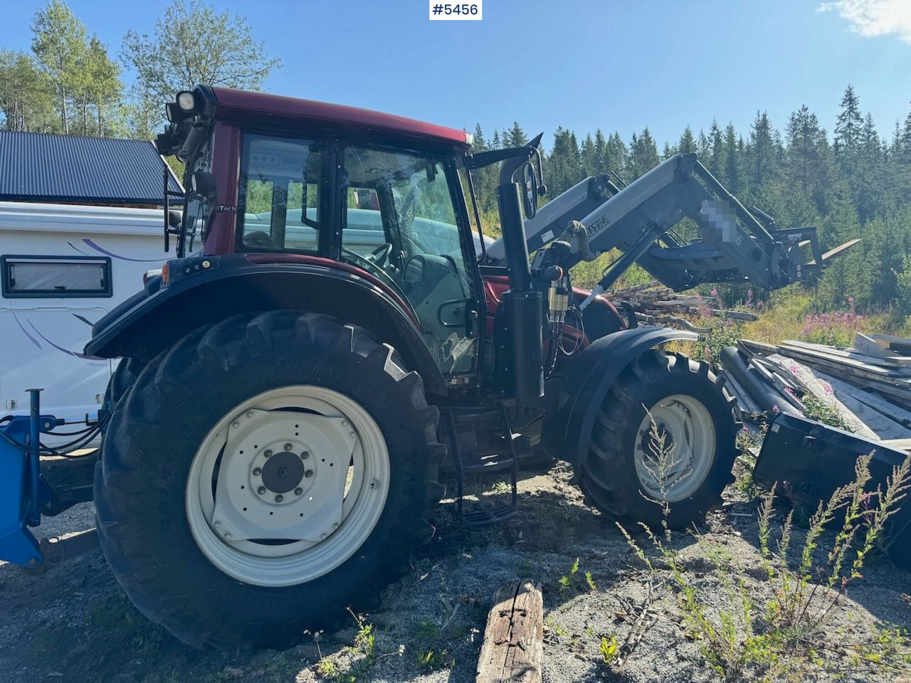 2015 Valtra N123 w/ front loader - Trattore: foto 3 2015 Valtra N123 w/ front loader - Trattore: foto 3