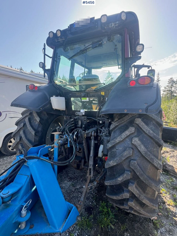 2015 Valtra N123 w/ front loader - Trattore: foto 4 2015 Valtra N123 w/ front loader - Trattore: foto 4