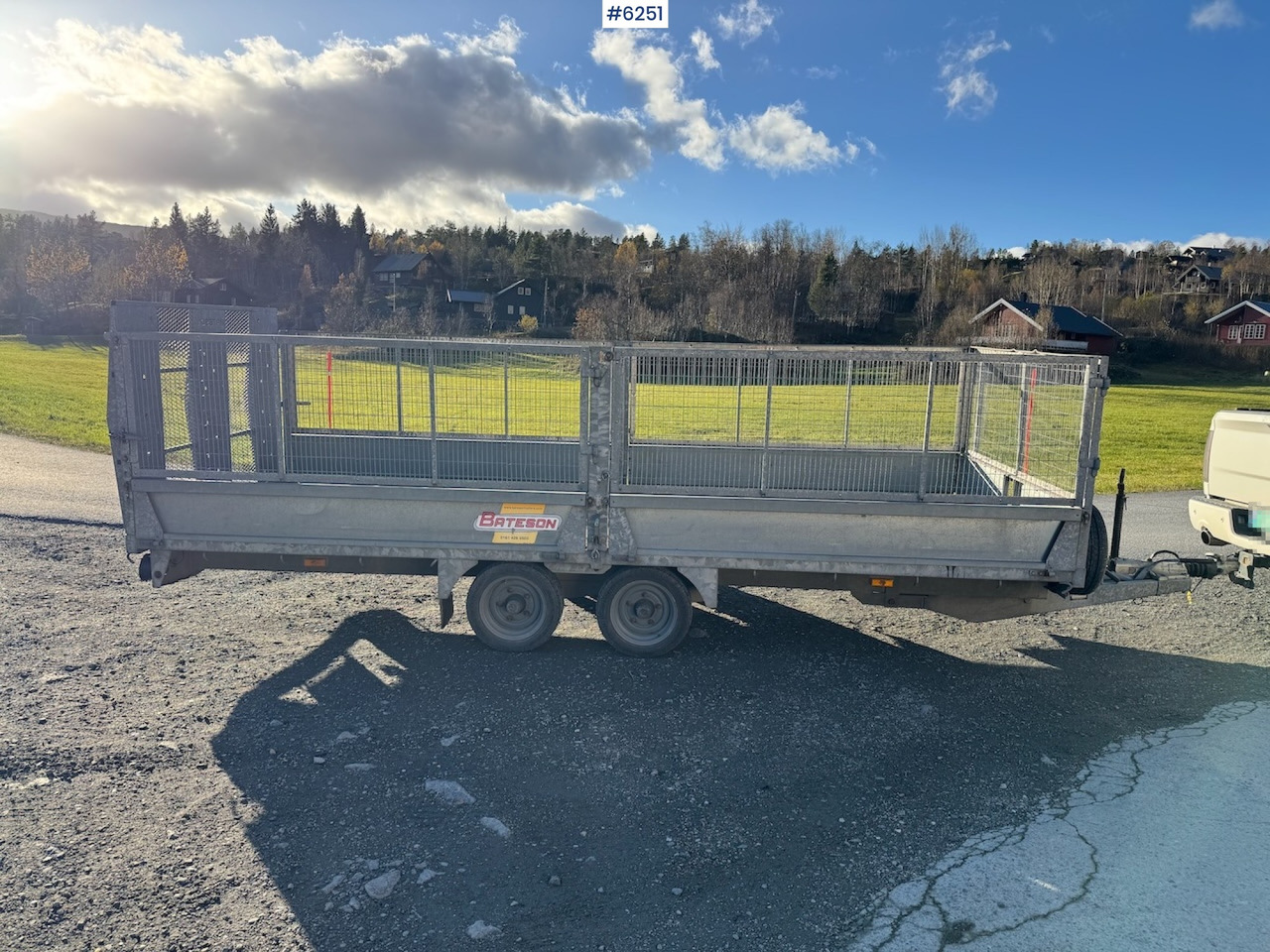 2016 Bateson PL w/ frames and tip. - Rimorchio per auto: foto 3 2016 Bateson PL w/ frames and tip. - Rimorchio per auto: foto 3
