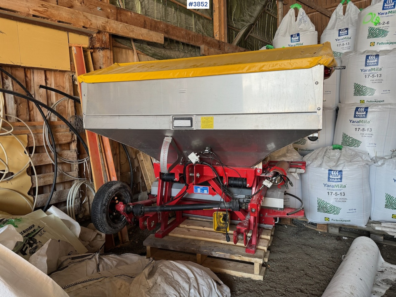 2016 Bredal F2RF fertilizer spreader - Spandiconcime: foto 1 2016 Bredal F2RF fertilizer spreader - Spandiconcime: foto 1