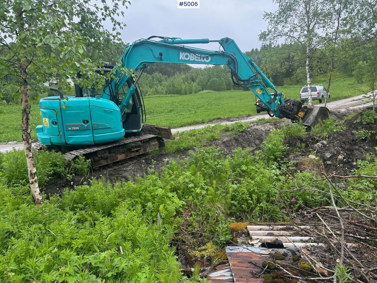 2016 Kobelco SK75SR-3E excavator w/ 2 buckets, rototilt and factory new engine - Escavatore: foto 4 2016 Kobelco SK75SR-3E excavator w/ 2 buckets, rototilt and factory new engine - Escavatore: foto 4