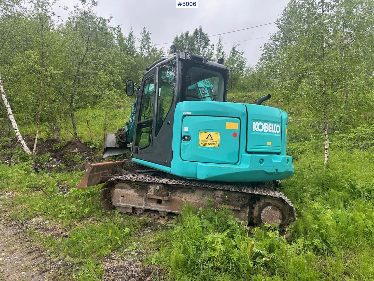 2016 Kobelco SK75SR-3E excavator w/ 2 buckets, rototilt and factory new engine - Escavatore: foto 2 2016 Kobelco SK75SR-3E excavator w/ 2 buckets, rototilt and factory new engine - Escavatore: foto 2