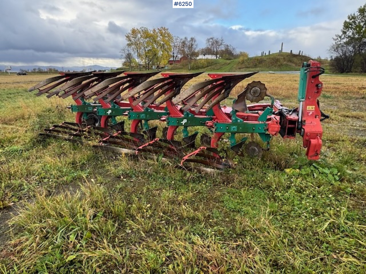 2017 Kverneland EG 5-coil reversible plow w/ new coulters and extra equipment! - Macchina per la lavorazione del terreno: foto 2 2017 Kverneland EG 5-coil reversible plow w/ new coulters and extra equipment! - Macchina per la lavorazione del terreno: foto 2