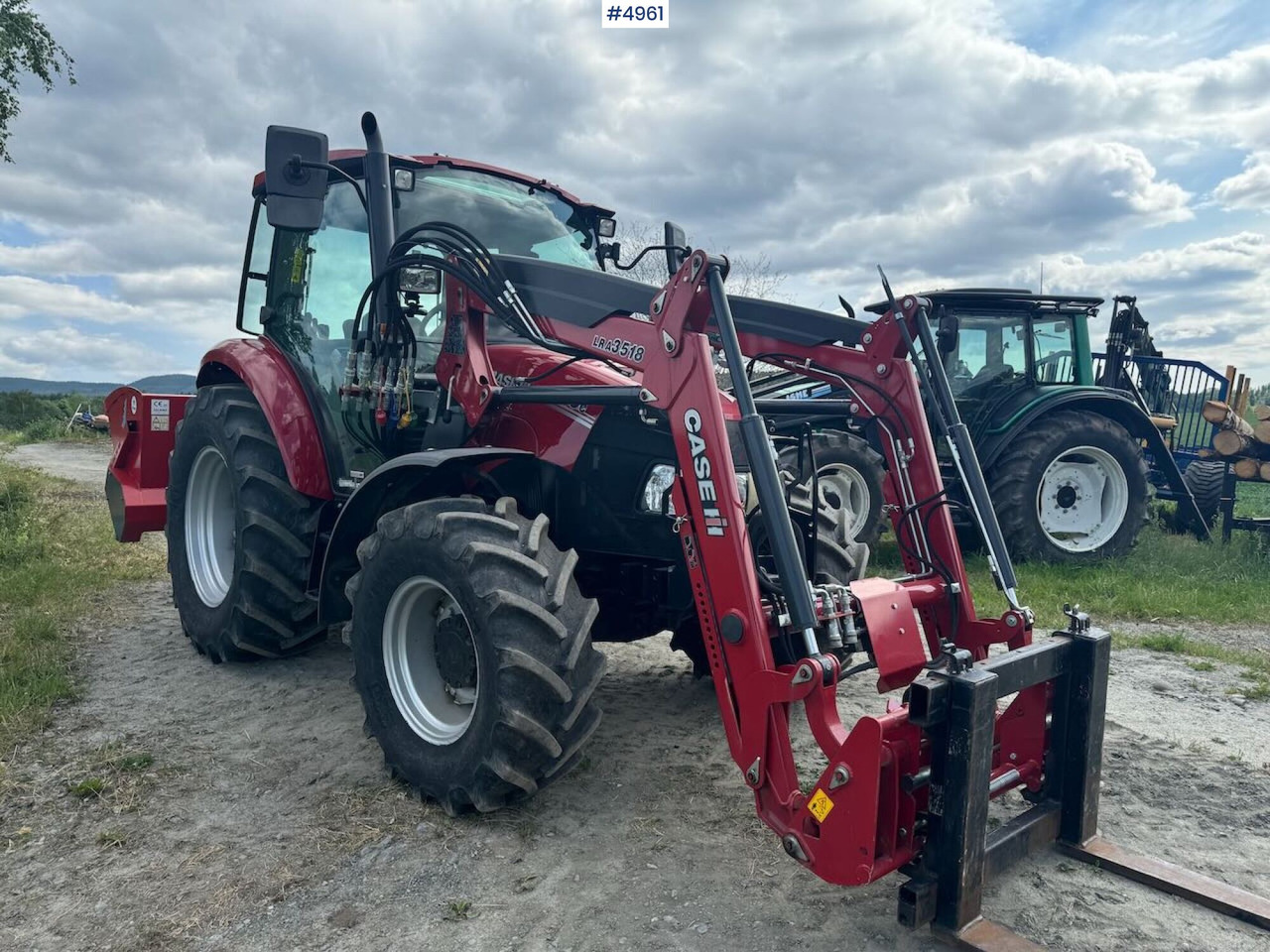 2021 Case IH Famall 75C w/ front loader. 150 Hours! - Trattore: foto 1 2021 Case IH Famall 75C w/ front loader. 150 Hours! - Trattore: foto 1