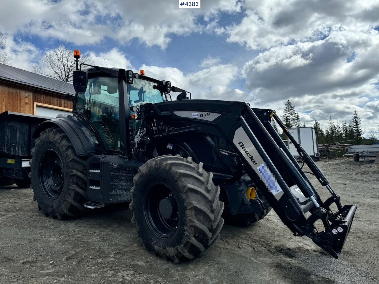 2021 Valtra T234 Versu w/ Quicke Q7 Front Loader - Trattore: foto 2 2021 Valtra T234 Versu w/ Quicke Q7 Front Loader - Trattore: foto 2