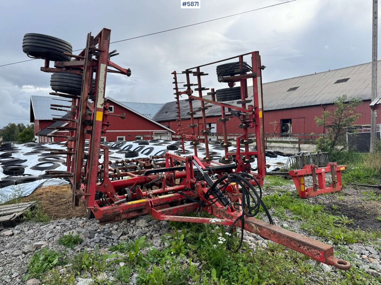Approx. 1989 Vaderstad harrow, 6.6 m. - Macchina per la lavorazione del terreno: foto 4 Approx. 1989 Vaderstad harrow, 6.6 m. - Macchina per la lavorazione del terreno: foto 4