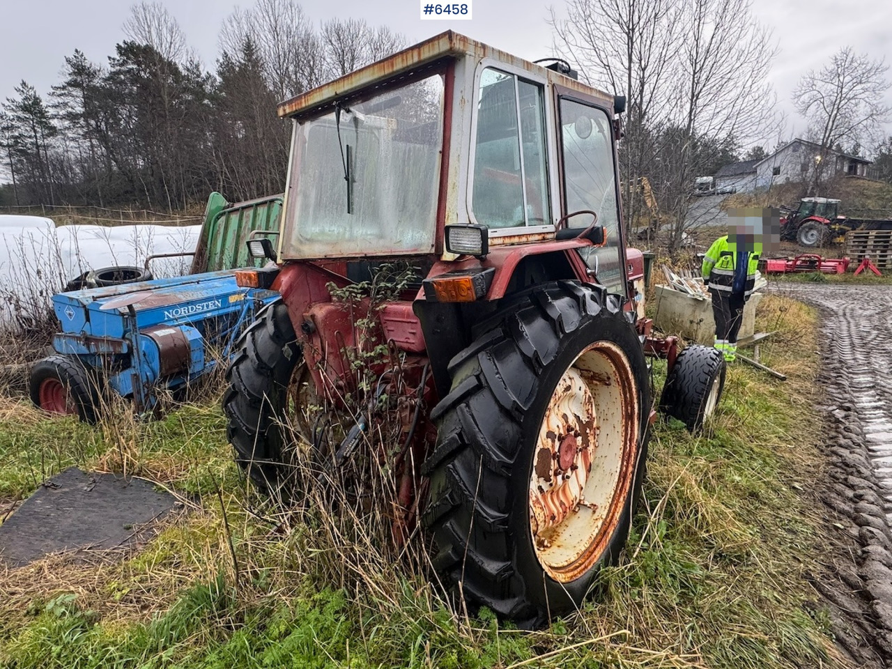 International 574 tractor - Trattore: foto 5 International 574 tractor - Trattore: foto 5
