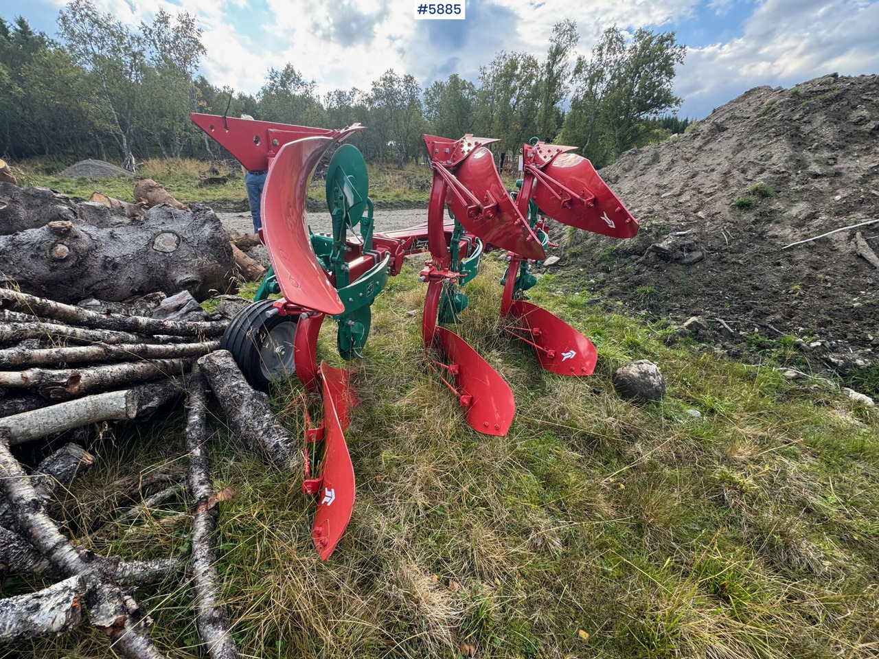 Kverneland 150S reversible plough, 3-furrow, year 2022. Never used – like new! - Macchina per la lavorazione del terreno: foto 2 Kverneland 150S reversible plough, 3-furrow, year 2022. Never used – like new! - Macchina per la lavorazione del terreno: foto 2