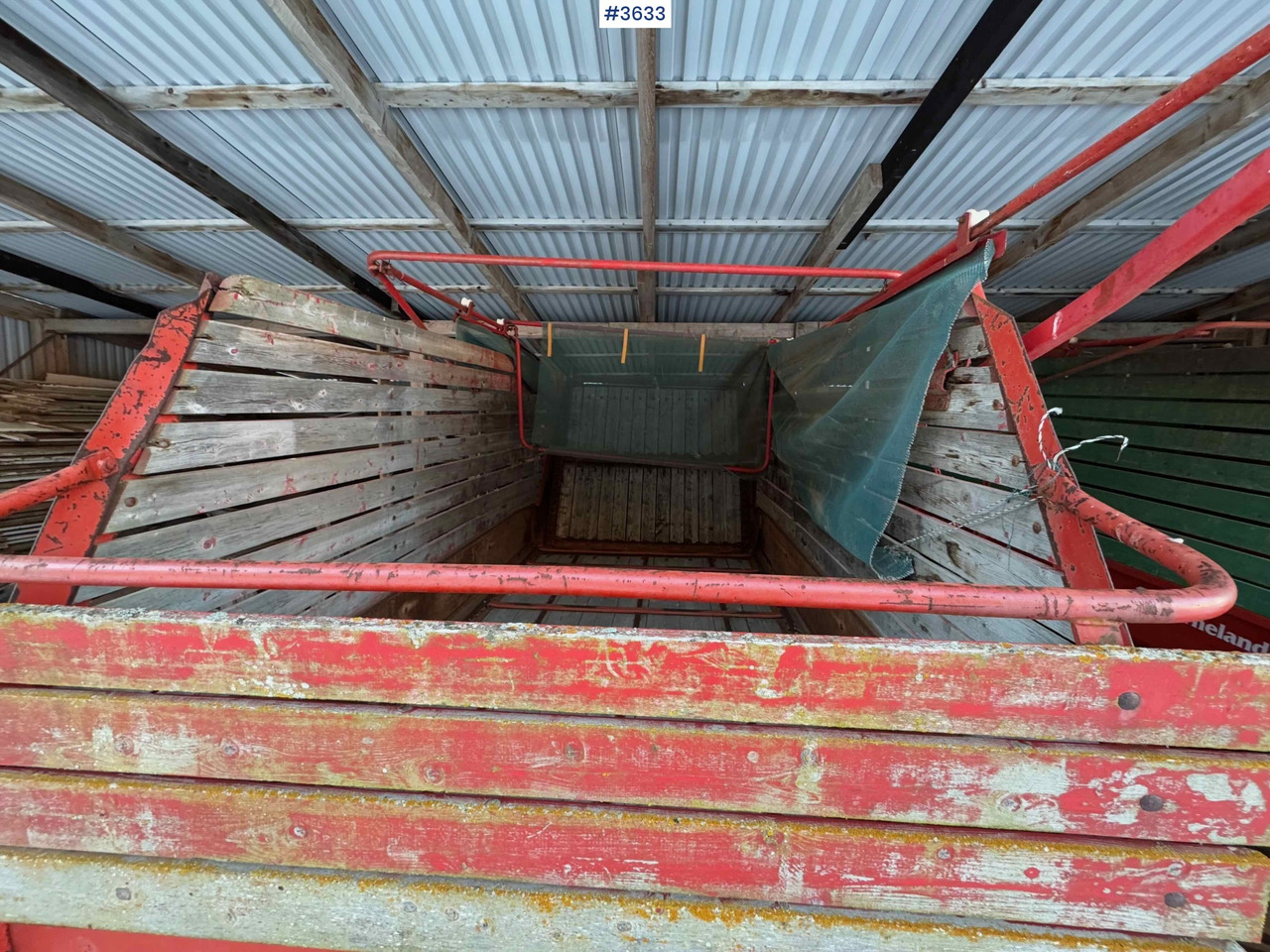 Macchina da fienagione Kverneland UN7000 unloading trailer: foto 7