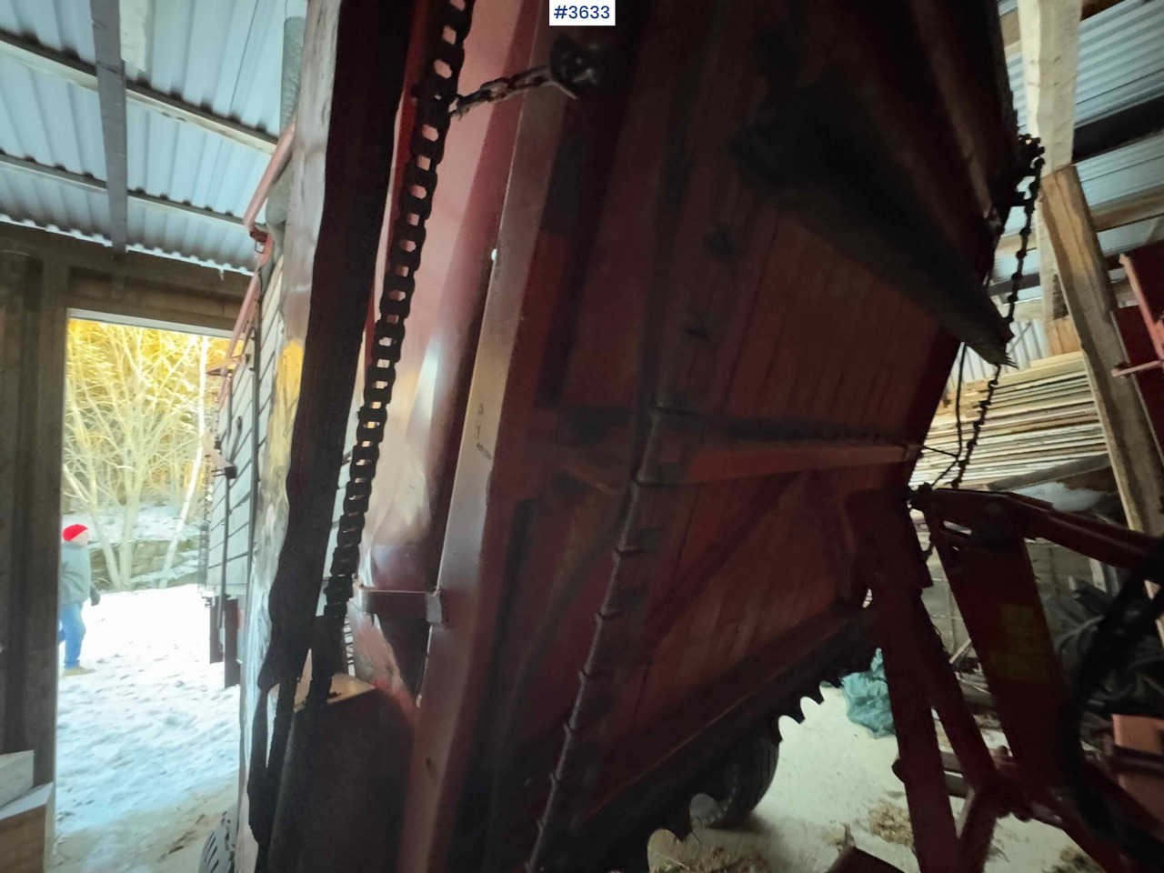 Macchina da fienagione Kverneland UN7000 unloading trailer: foto 11