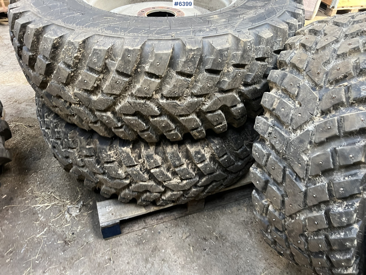 Nokian tri 2 studded tires for tractors - Ruota completa per Macchina agricola: foto 5 Nokian tri 2 studded tires for tractors - Ruota completa per Macchina agricola: foto 5