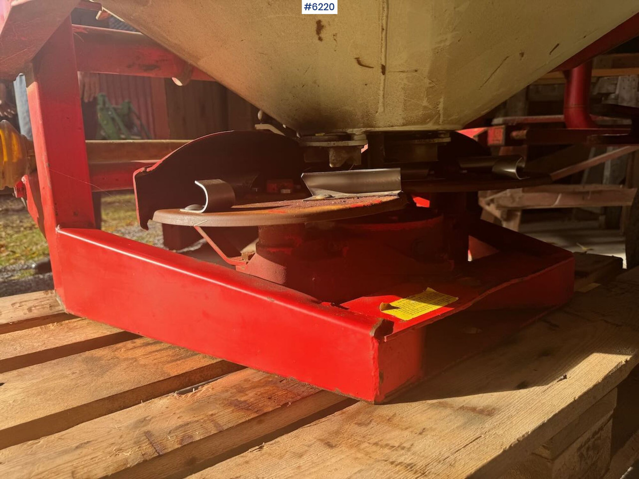 Spandiconcime Rauch Komet ZS800: foto 6 Spandiconcime Rauch Komet ZS800: foto 6