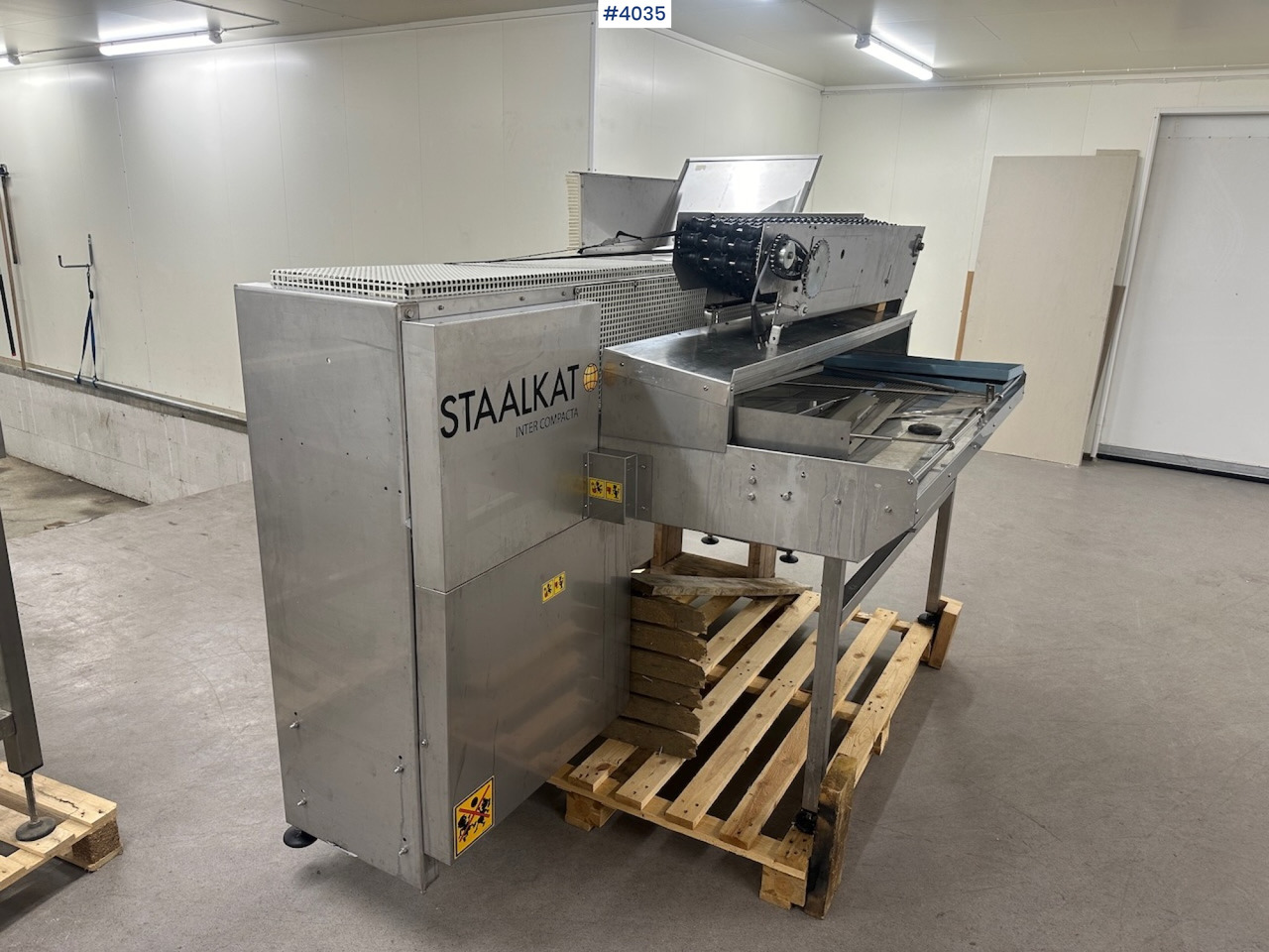 Sanovo Staalkat Inter compacta egg sorting machine - Macchina per l'allevamento: foto 2 Sanovo Staalkat Inter compacta egg sorting machine - Macchina per l'allevamento: foto 2