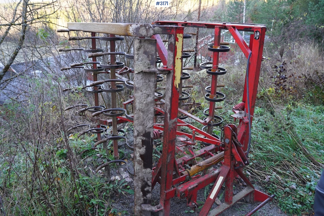 Väderstad harrow 3,4 M - Macchina per la lavorazione del terreno: foto 2 Väderstad harrow 3,4 M - Macchina per la lavorazione del terreno: foto 2