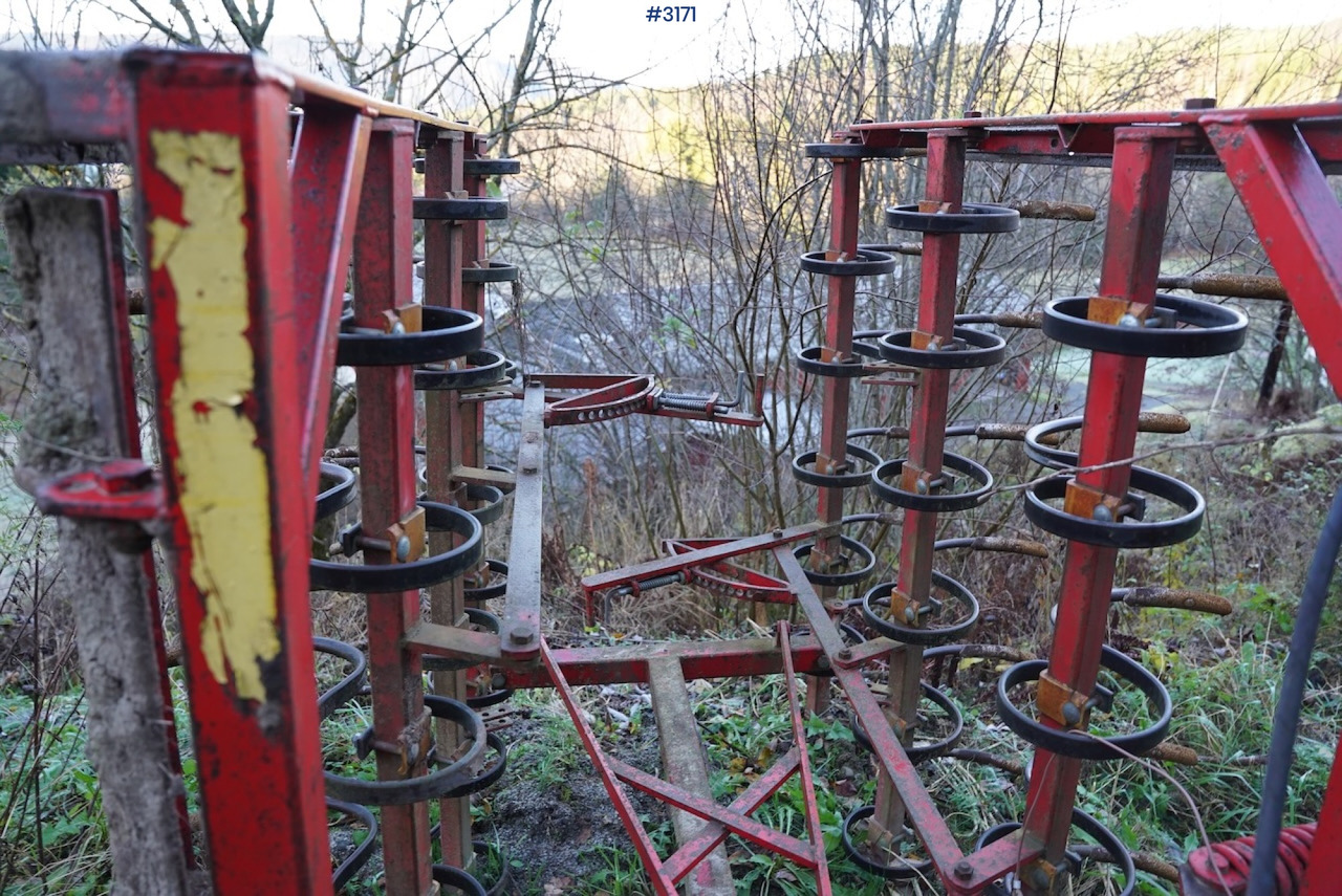 Väderstad harrow 3,4 M - Macchina per la lavorazione del terreno: foto 4 Väderstad harrow 3,4 M - Macchina per la lavorazione del terreno: foto 4