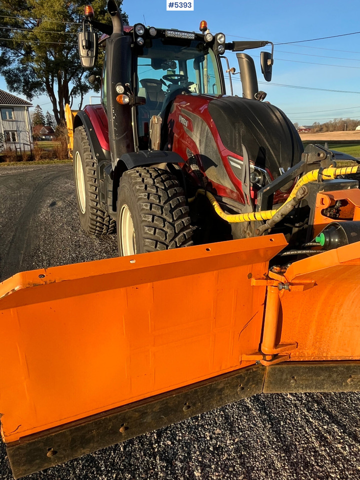 Valtra T 174 E Twintrac Tractor - Trattore: foto 4 Valtra T 174 E Twintrac Tractor - Trattore: foto 4