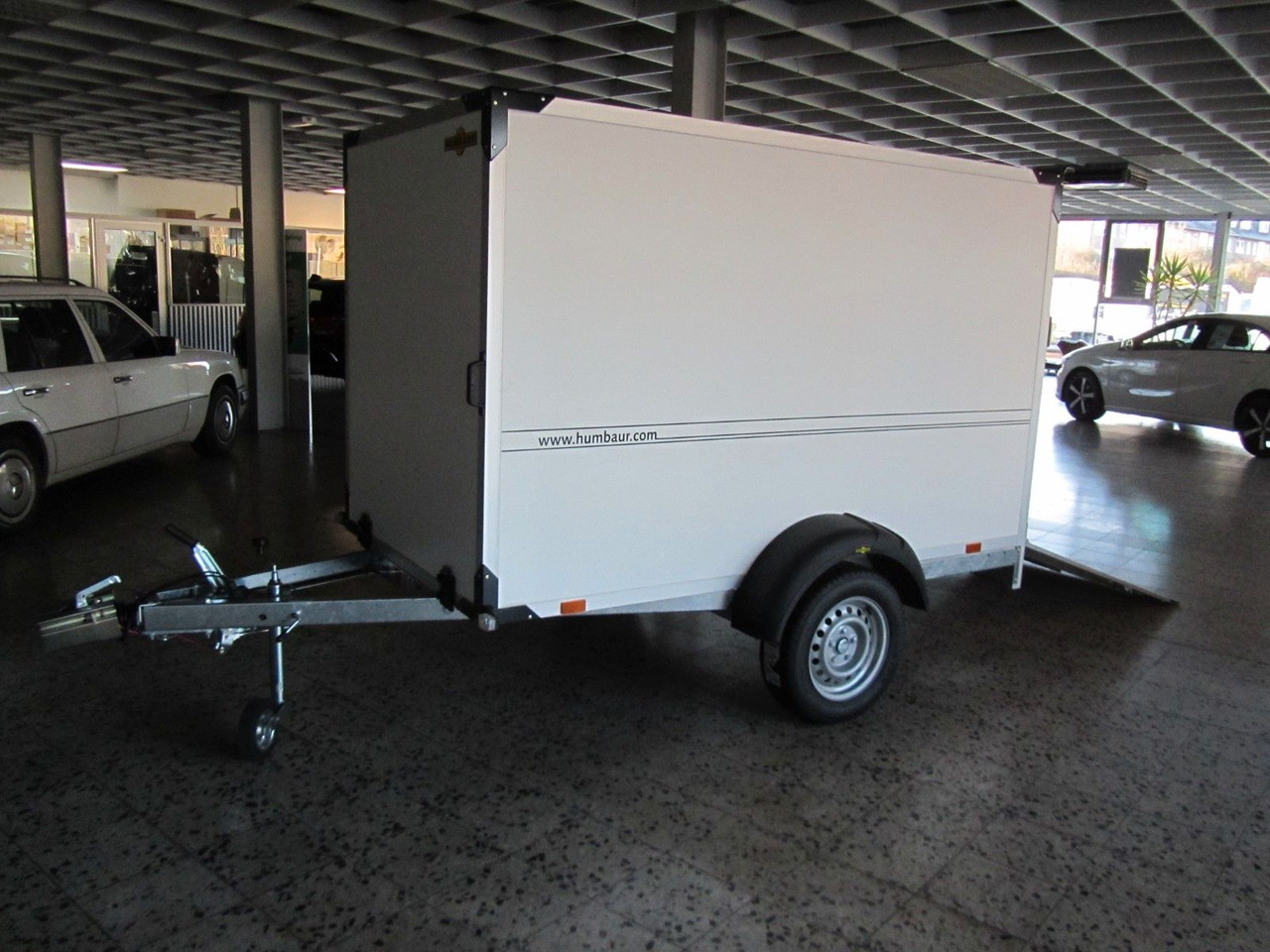 Humbaur HK 132513-15P Überfahrwand Kofferanhänger Flex - Rimorchio furgonato: foto 4 Humbaur HK 132513-15P Überfahrwand Kofferanhänger Flex - Rimorchio furgonato: foto 4