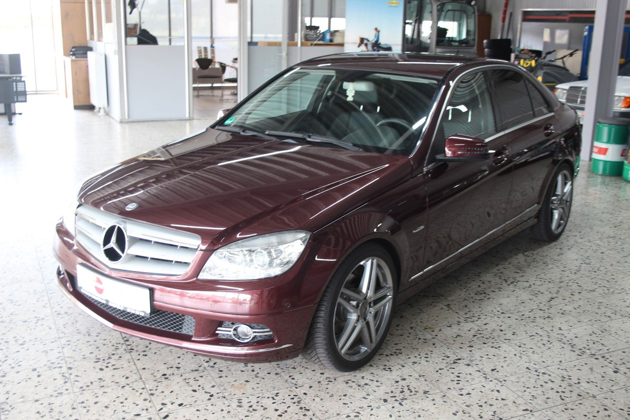 Mercedes-Benz C 230 Avantgarde Automatik sehr gepflegt! 130tKM - Berlina: foto 4 Mercedes-Benz C 230 Avantgarde Automatik sehr gepflegt! 130tKM - Berlina: foto 4