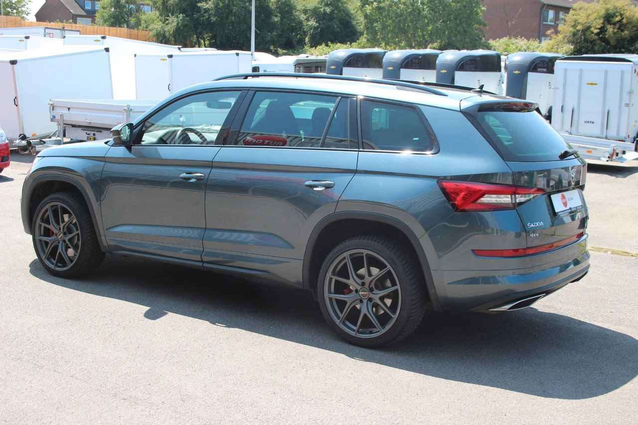 Skoda Kodiaq RS 4x4 ACC Std-Hzg Pano Alcant LED Canton - SUV/ Fuoristrada: foto 4 Skoda Kodiaq RS 4x4 ACC Std-Hzg Pano Alcant LED Canton - SUV/ Fuoristrada: foto 4