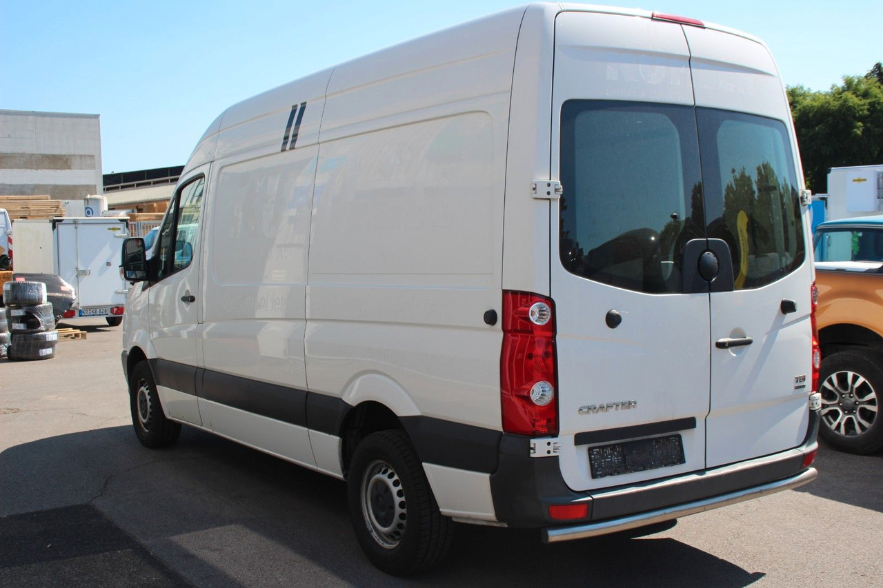 Volkswagen Crafter Kasten 35 mittel L2H2 KLIMA 1 - Furgone chiuso: foto 4 Volkswagen Crafter Kasten 35 mittel L2H2 KLIMA 1 - Furgone chiuso: foto 4