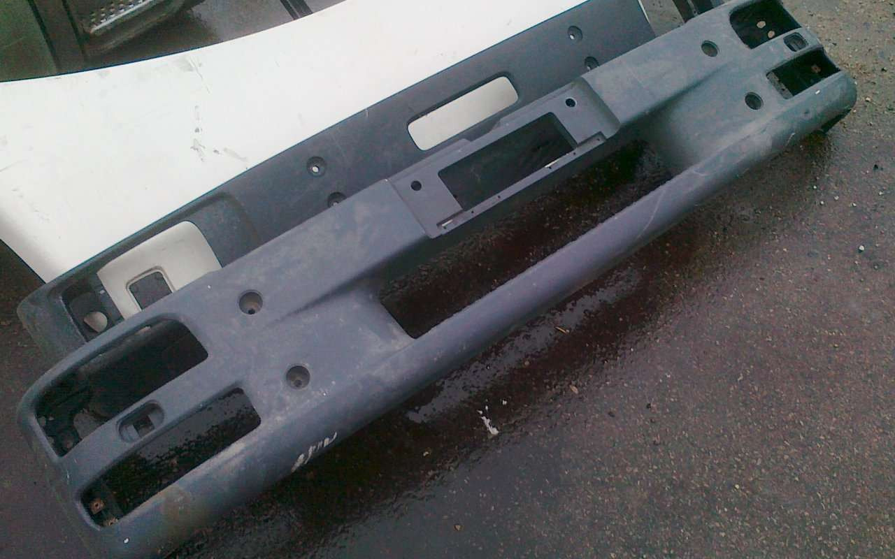 MAN different bumpers - Paraurto per Camion: foto 3 MAN different bumpers - Paraurto per Camion: foto 3