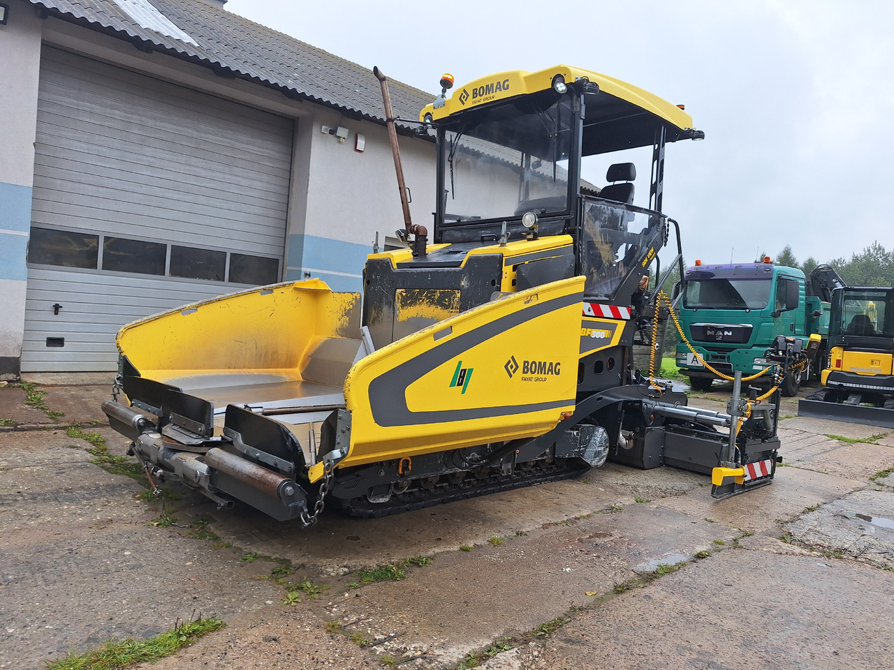 Bomag Bf 300C-3 - Finitrice: foto 1 Bomag Bf 300C-3 - Finitrice: foto 1