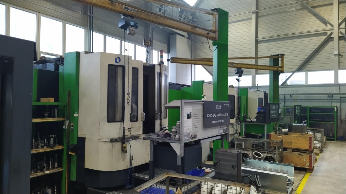 MAKINO A88 b - Centro di lavoro CNC: foto 1 MAKINO A88 b - Centro di lavoro CNC: foto 1