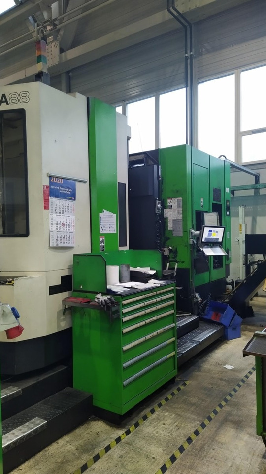 MAKINO A88 b - Centro di lavoro CNC: foto 5 MAKINO A88 b - Centro di lavoro CNC: foto 5