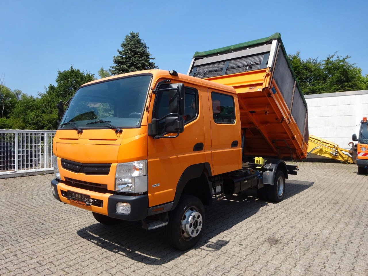 FUSO Canter Doppelkabine MEILLER 3Skipper 4x4 - Furgone ribaltabile: foto 1 FUSO Canter Doppelkabine MEILLER 3Skipper 4x4 - Furgone ribaltabile: foto 1