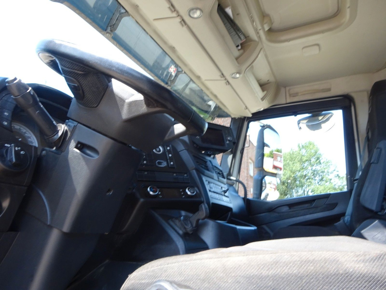 Autocarro scarrabile Iveco X-WAY 480 HIAB ABROLLER: foto 13
