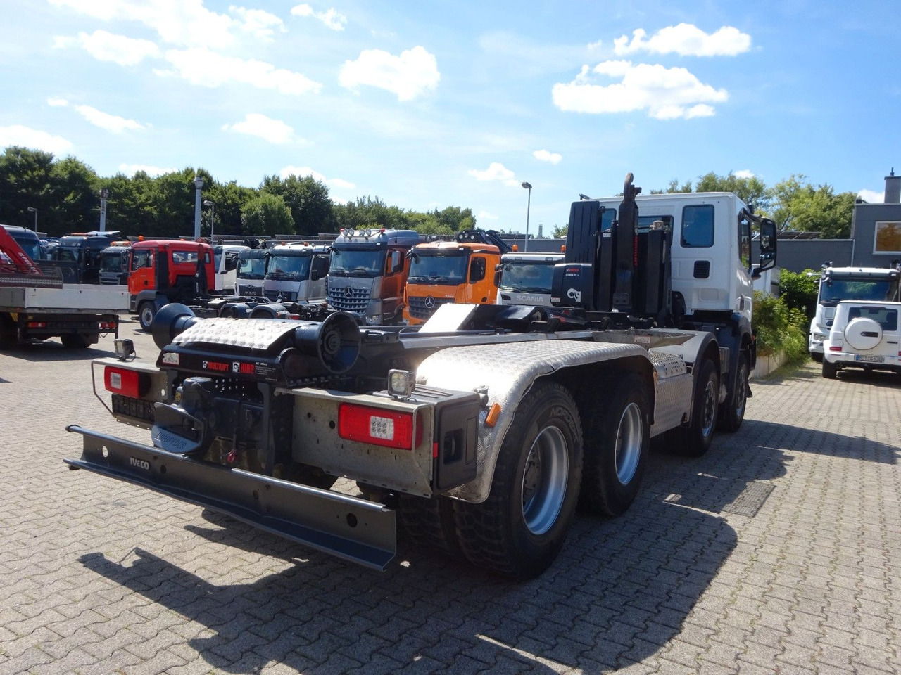 Autocarro scarrabile Iveco X-WAY 480 HIAB ABROLLER: foto 9