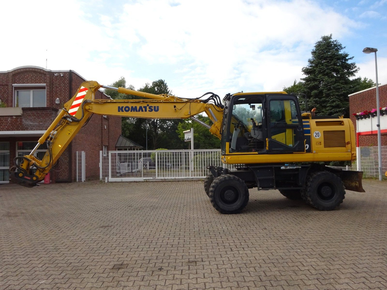 Komatsu PW180-11 - Escavatore gommato: foto 3 Komatsu PW180-11 - Escavatore gommato: foto 3