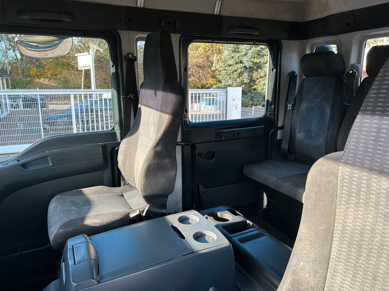 Autocarro scarrabile MAN 12.250 Doppelkabine Abroller: foto 23 Autocarro scarrabile MAN 12.250 Doppelkabine Abroller: foto 23