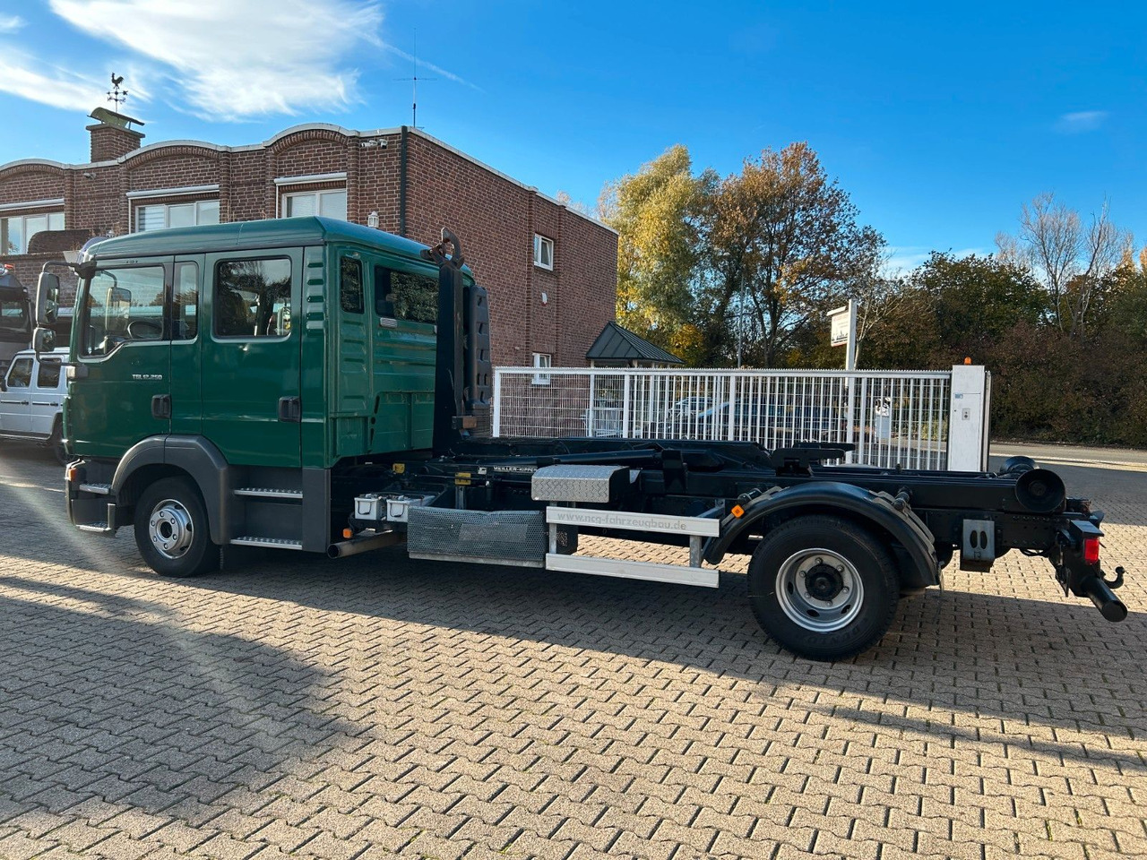 Autocarro scarrabile MAN 12.250 Doppelkabine Abroller: foto 9 Autocarro scarrabile MAN 12.250 Doppelkabine Abroller: foto 9