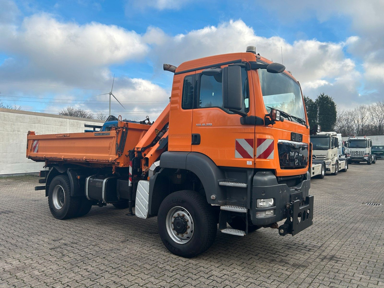 Autocarro ribaltabile, Camion con gru MAN 18.320 3Skipper + PK 7001K + Greifer 4x4: foto 13 Autocarro ribaltabile, Camion con gru MAN 18.320 3Skipper + PK 7001K + Greifer 4x4: foto 13