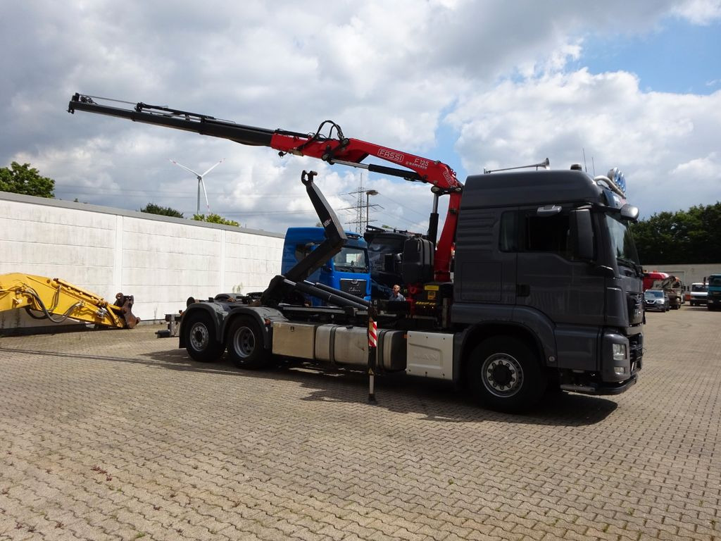 MAN 26.500 Abroller + Fassi F125A Kran 6x2-4 Allrad MAN 26.500 Abroller + Fassi F125A Kran 6x2-4 Allrad - Autocarro scarrabile, Camion con gru: foto 4 MAN 26.500 Abroller + Fassi F125A Kran 6x2-4 Allrad MAN 26.500 Abroller + Fassi F125A Kran 6x2-4 Allrad - Autocarro scarrabile, Camion con gru: foto 4