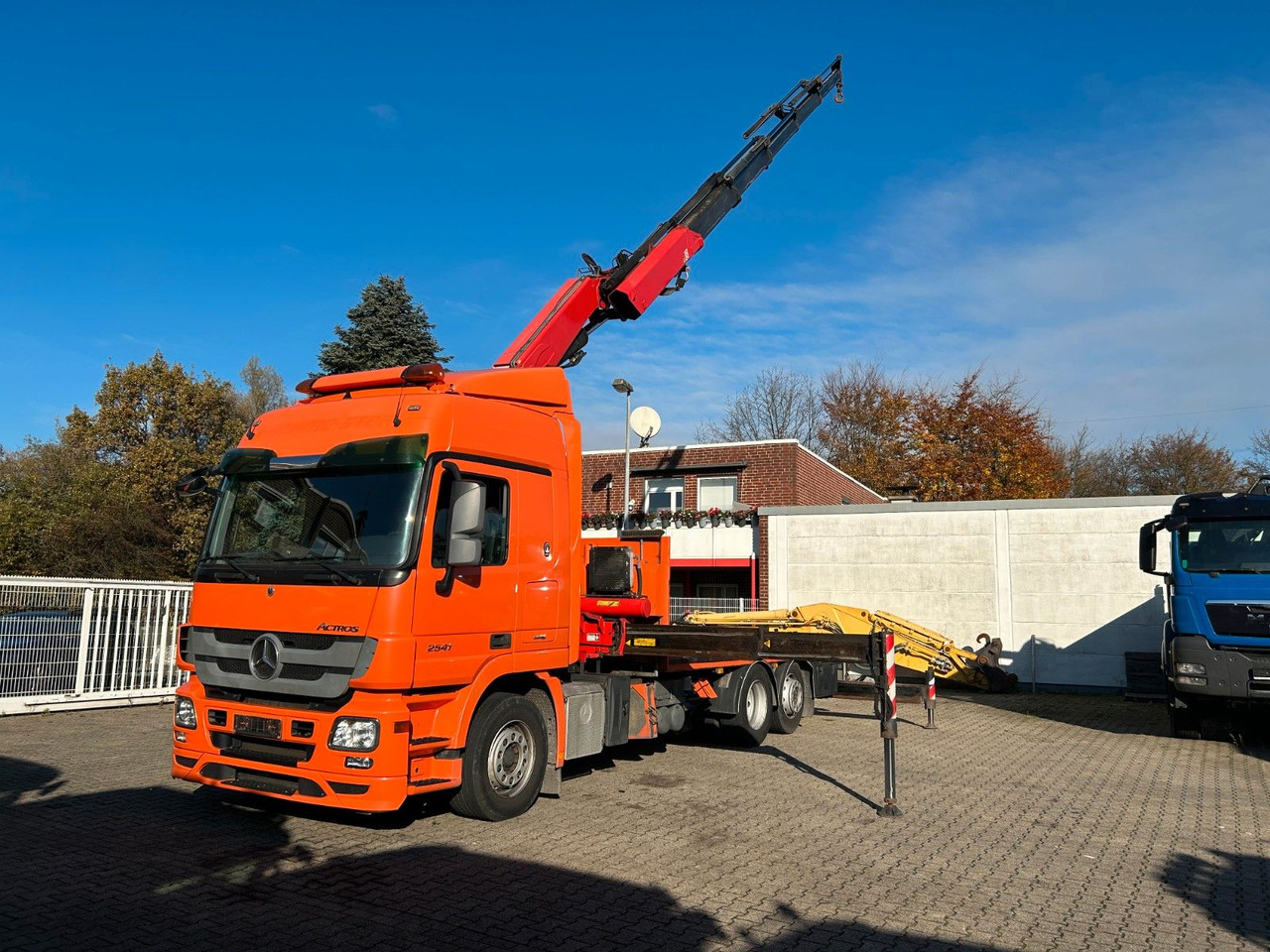 Mercedes-Benz 2541 Actros Plattform + FASSI Kran 6X2 - Camion con gru: foto 3 Mercedes-Benz 2541 Actros Plattform + FASSI Kran 6X2 - Camion con gru: foto 3
