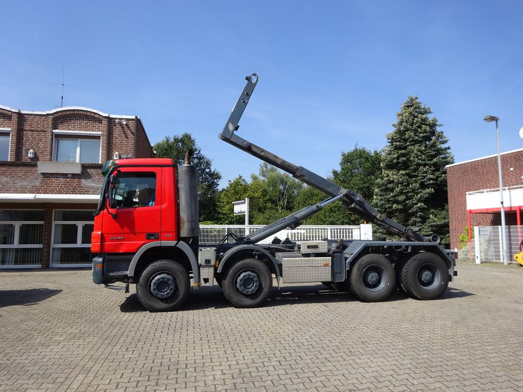 Mercedes-Benz 3246 Actros Abroller K45 8x4 Knickhacken - Autocarro scarrabile: foto 1 Mercedes-Benz 3246 Actros Abroller K45 8x4 Knickhacken - Autocarro scarrabile: foto 1