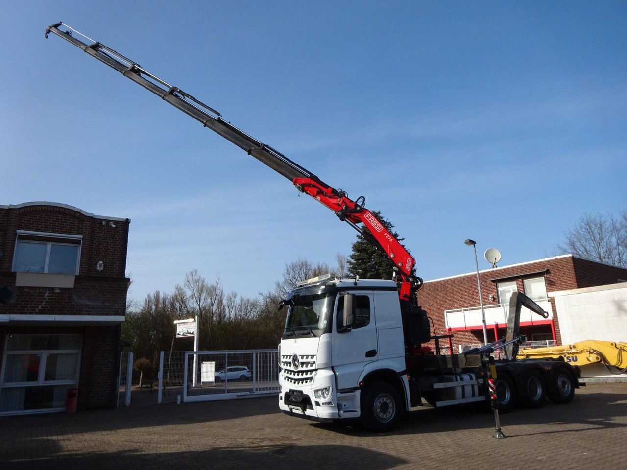 Mercedes-Benz 3248 Fassi Abroller + Fassi F275A Kran 6x2 - Camion con gru: foto 1 Mercedes-Benz 3248 Fassi Abroller + Fassi F275A Kran 6x2 - Camion con gru: foto 1